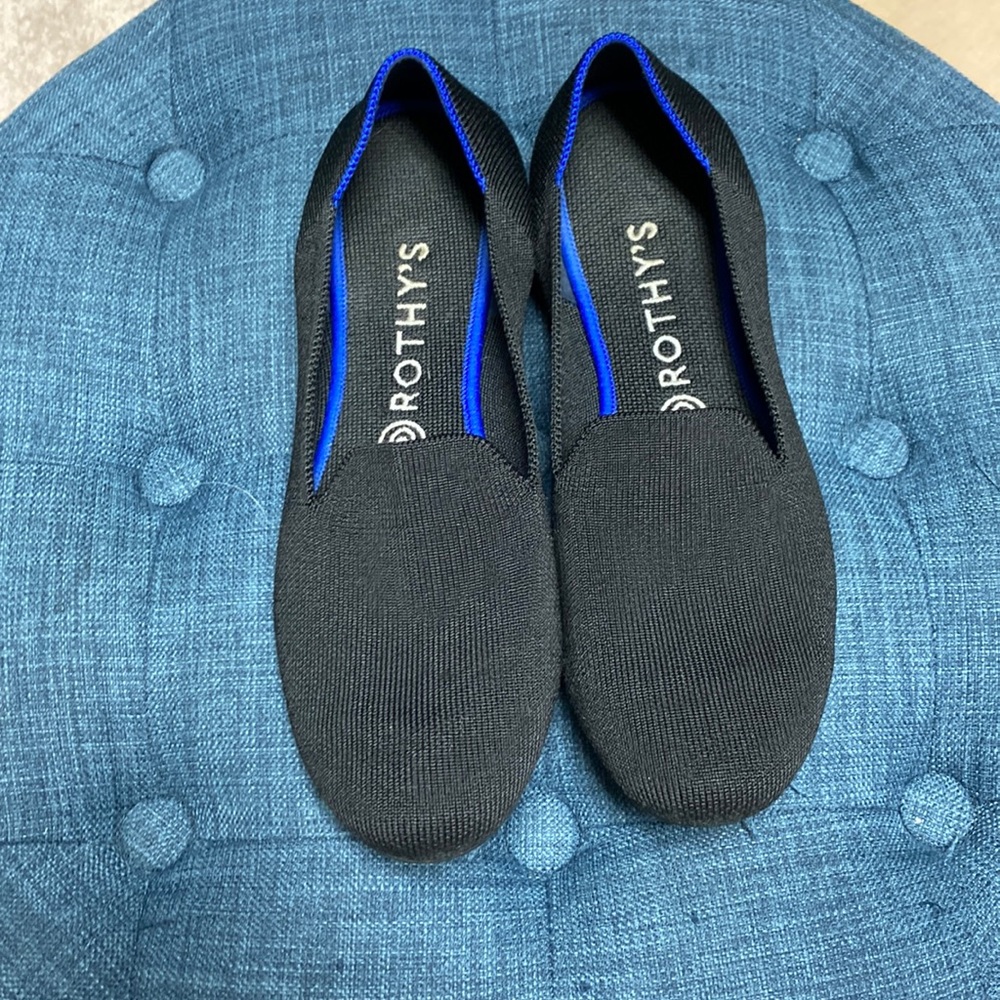 Black Rothy’s loafers size 9